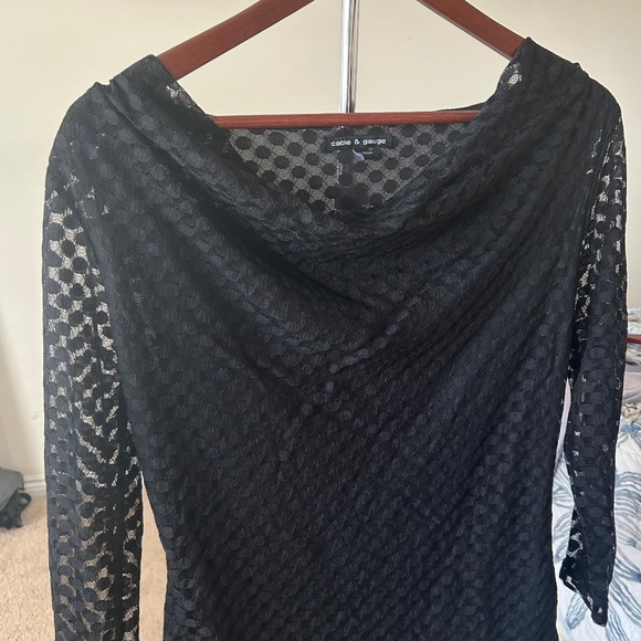 Women’s black shirt - Picture 1 of 2